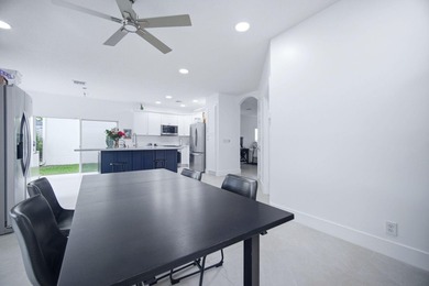Beautiful 4-bedroom, 2-bathroom two-story home with 2,634 SqFt - photo 25