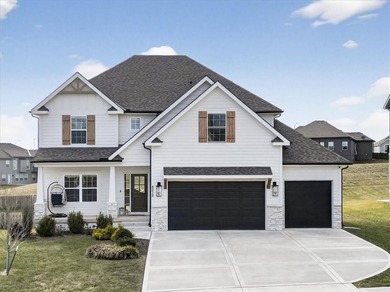 (private lake, pond, coastal) Home Sale Pending in Kansas City Missouri