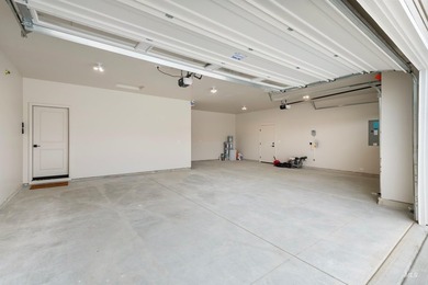 Thoughtfully designed single-level floor plan offers 3 bedrooms - photo 29