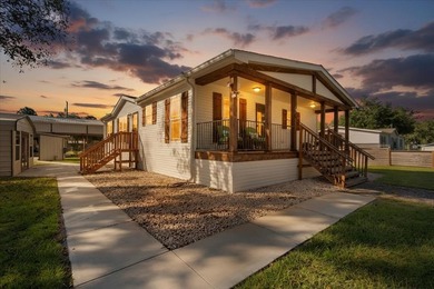 Suwannee River Home For Sale in Old Town Florida