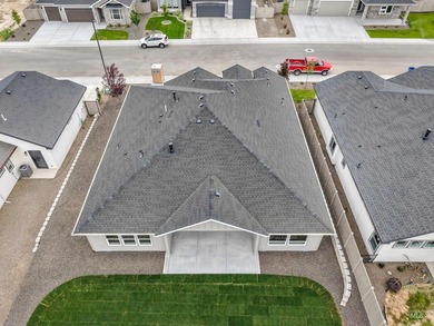 Thoughtfully designed single-level floor plan offers 3 bedrooms - photo 41