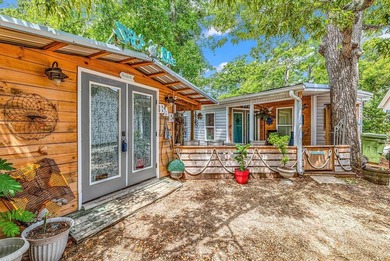 Owner Financing Available. Charming 3 Bedroom, 2 Bath Bungalow - photo 38