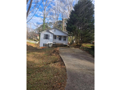 Lake Lanier Home For Sale in Cumming Georgia