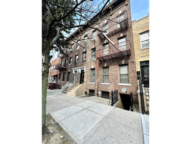 East River Lot Sale Pending in Astoria New York