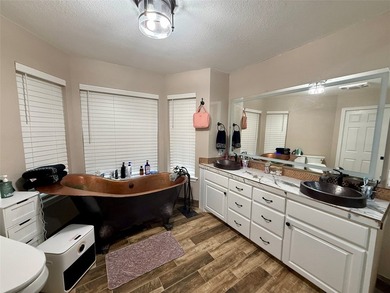Beautifully remodeled lakefront home at 2007 Deepwater Rd. in - photo 11
