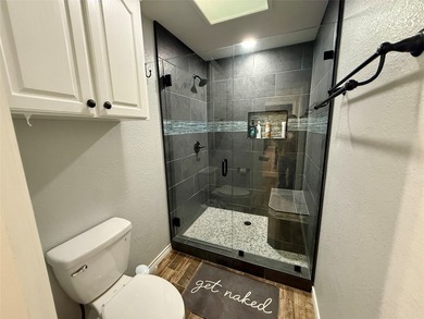 Beautifully remodeled lakefront home at 2007 Deepwater Rd. in - photo 14