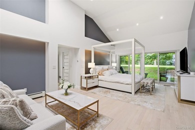 ROSLYN HARBOR. Beautifully positioned on a private, park-like - photo 22