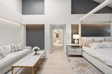 ROSLYN HARBOR. Beautifully positioned on a private, park-like - photo 23