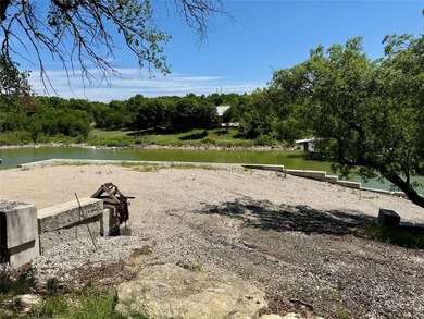 Beautifully remodeled lakefront home at 2007 Deepwater Rd. in - photo 26
