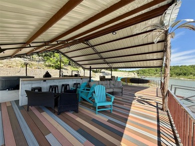 Beautifully remodeled lakefront home at 2007 Deepwater Rd. in - photo 28