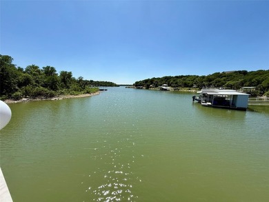 Beautifully remodeled lakefront home at 2007 Deepwater Rd. in - photo 32
