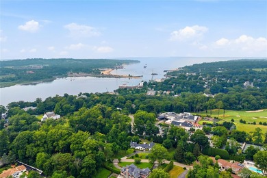 ROSLYN HARBOR. Beautifully positioned on a private, park-like - photo 33