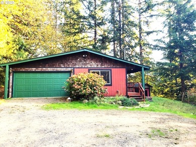 Siuslaw River Home For Sale in Mapleton Oregon