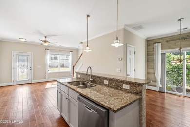 Move-In Ready, Low-Maintenance Living in a Gated Waterfront - photo 10