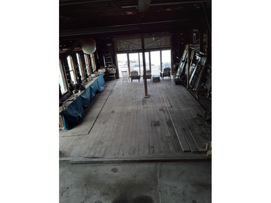 Spectacular views of Portland Harbor. 26x60 High tide dock and - photo 3
