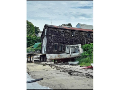 Spectacular views of Portland Harbor. 26x60 High tide dock and - photo 6