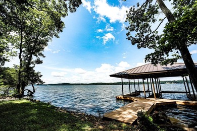 Completely gutted and beautifully remodeled, this waterfront - photo 11