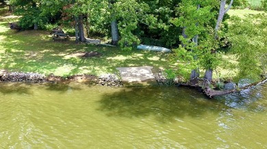Completely gutted and beautifully remodeled, this waterfront - photo 12
