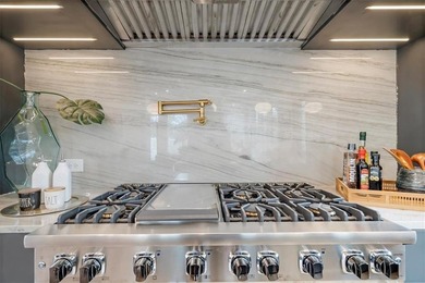 Exceptional modern residence in the heart of Buckhead, offering - photo 16
