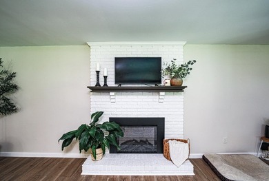 Completely gutted and beautifully remodeled, this waterfront - photo 21
