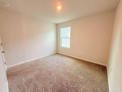 Welcome home to this like-new 4-bedroom, 2-bath residence - photo 9