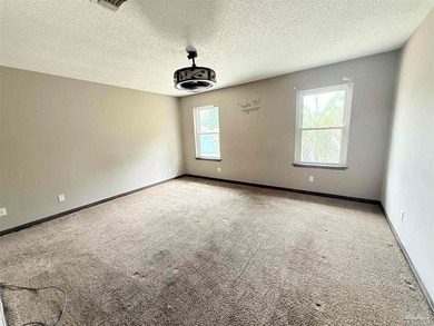 Spacious home offering a unique floor plan with plenty of room - photo 7