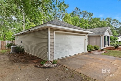 Welcome to 104 Chatam Loop, a beautifully updated 3-bedroom - photo 13