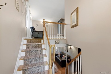 Welcome to 26 Woodchuck Lane in Setauket, located in the highly - photo 6