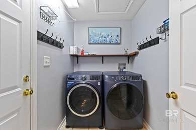 Welcome to 104 Chatam Loop, a beautifully updated 3-bedroom - photo 47