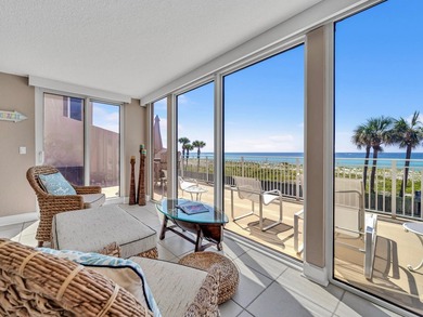 Breathtaking views from every room. Directly on the beach this - photo 1