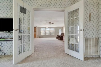 RARE *3* BED / 2 BATH - VIBRANT 55+ IMPERIAL TERRACE! *Seller is - photo 11