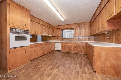 Coastal living meets DOWNTOWN CONVENIENCE IN THE HEART OF OCEAN - photo 12