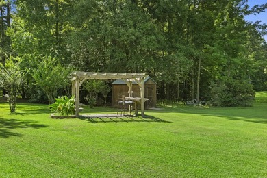 Wow! This Beautifully landscaped home has 3 bedrooms 2 baths - photo 14
