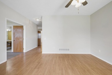 Welcome to easy, one-level living at 7592 Hinton Park Avenue S! - photo 18