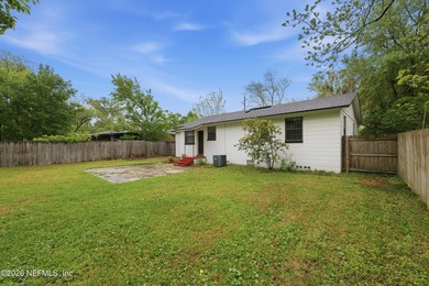 Experience refined living in this meticulously maintained - photo 24