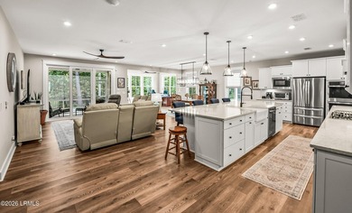 Welcome to 125 Carolina Oaks in the highly desirable Four - photo 5