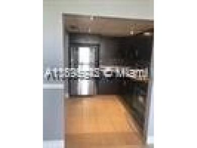 1/1Beautiful apartment with great views, close to many amenities