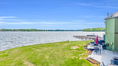 Experience the quintessential *lake life* at 144 Lake Ridge - photo 27