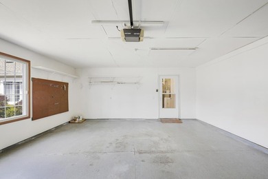 Welcome to easy, one-level living at 7592 Hinton Park Avenue S! - photo 46