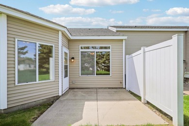 Welcome to easy, one-level living at 7592 Hinton Park Avenue S! - photo 47