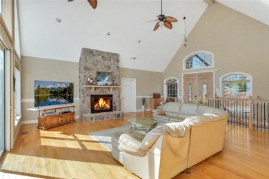 MAGNIFICANT MOUNTAIN VIEWS from almost every room in the home - photo 6