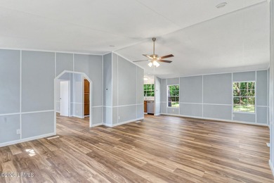 Fully renovated 4 bed, 2 bath mobile home offering modern - photo 5