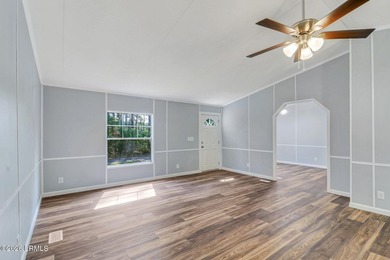 Fully renovated 4 bed, 2 bath mobile home offering modern - photo 6