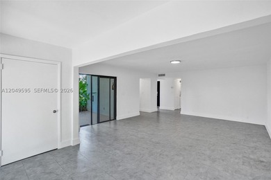 Beautiful Corner Villa overlooking Turnberry Golf Course! - photo 12