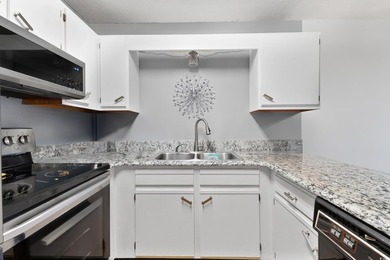 Discover easy, low-maintenance living in the desirable Baytree - photo 14