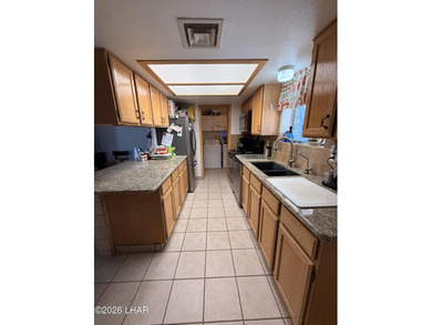 Rare true separate-unit duplex on a prime corner lot in Lake - photo 35