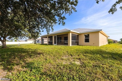 Welcome home to this beautifully maintained 3-bedroom + den - photo 36