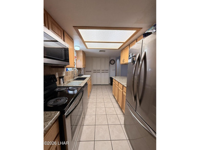 Rare true separate-unit duplex on a prime corner lot in Lake - photo 36