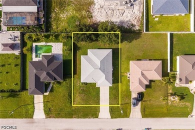 Welcome home to this beautifully maintained 3-bedroom + den - photo 39