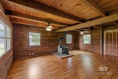 SELLER NOW OFFERING TO SPLIT CLOSING COSTS WITH ACCEPTABLE - photo 5